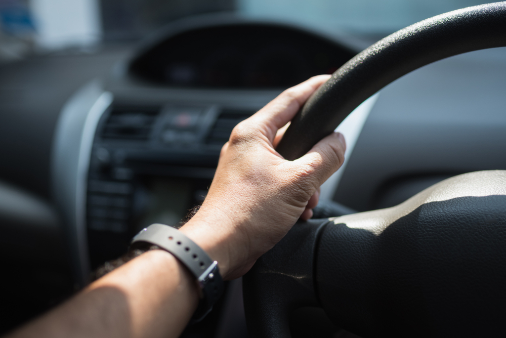 Distracted driving: Safety tips for fleet drivers